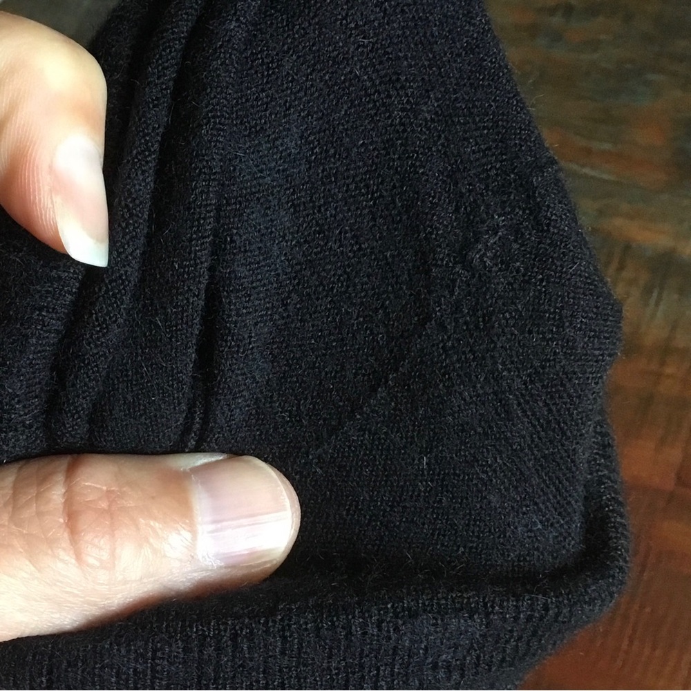 Tom Ford Cashmere Silk Lightweight V Neck Sweater - Picture 11 of 13